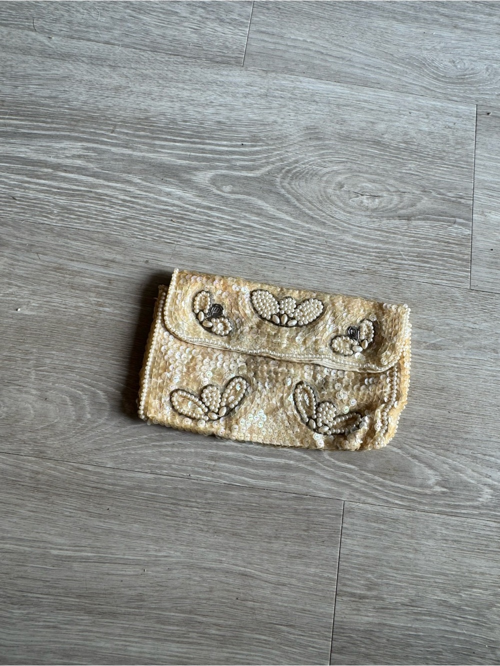 La Regale Cream Beaded Sequin Clutch